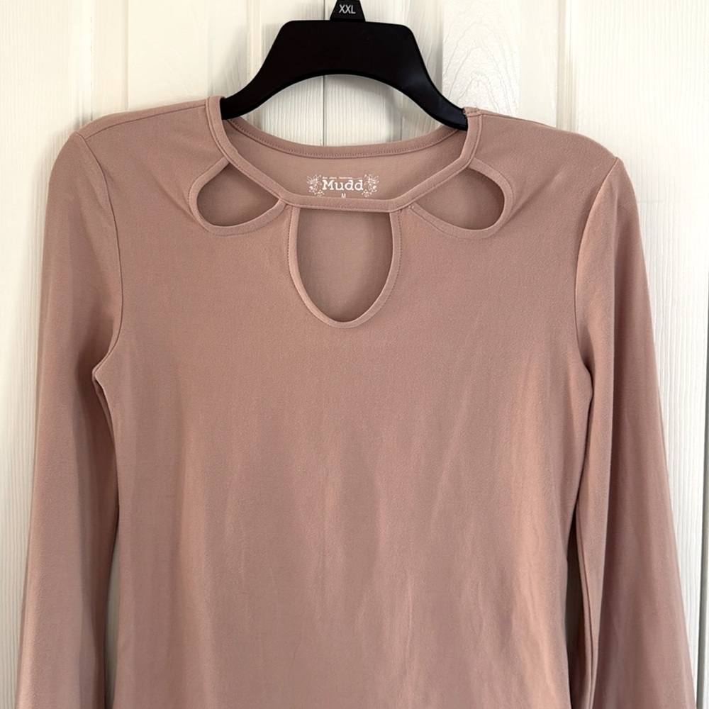 Gently Worn MUDD Women's Pink Long Sleeve Top w/ Cutouts & Bell Sleeves- M